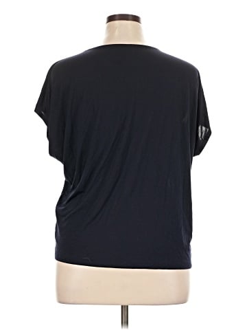 Uniqlo Short Sleeve Top (view 2)