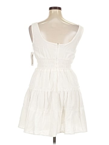 Urban Outfitters Casual Dress (view 2)