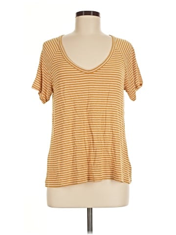 American Eagle Outfitters Short Sleeve T-Shirt (view 1)