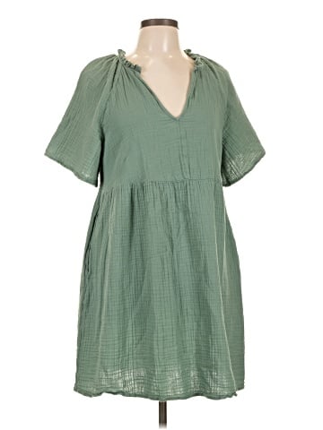 Old Navy Casual Dress (view 1)