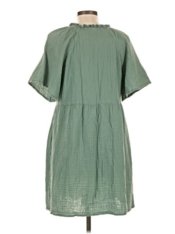 Old Navy Casual Dress (view 2)
