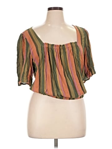 American Eagle Outfitters Short Sleeve Blouse (view 1)