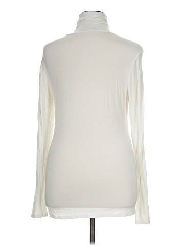 Nordstrom Collection Long Sleeve Turtleneck (view 2)