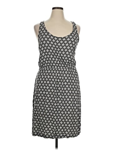 Old Navy Casual Dress (view 1)