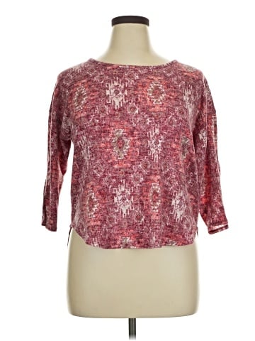 Absolutely Famous 3/4 Sleeve Top (view 1)