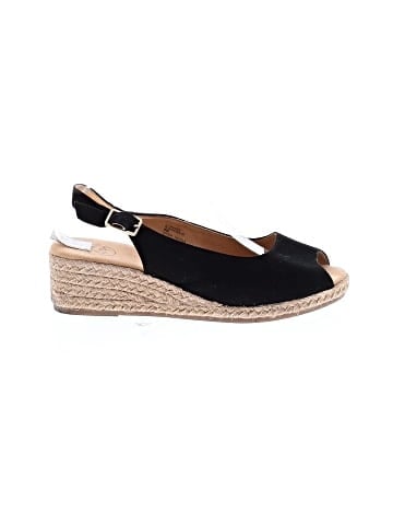 White Mountain Wedges (view 1)
