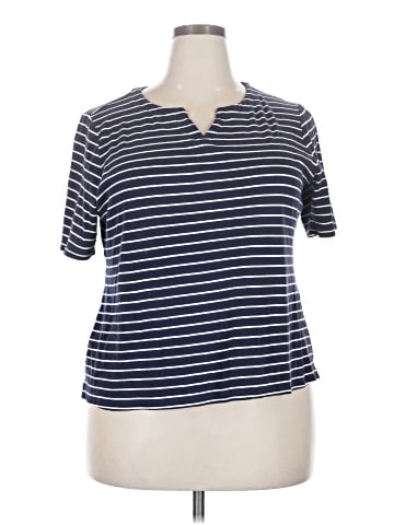 Croft & Barrow Short Sleeve Henley (view 1)