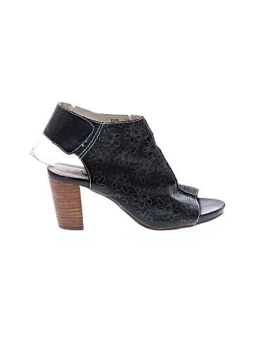 L'Artiste Heels (view 1)