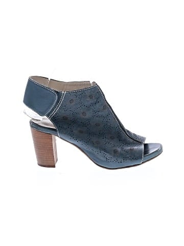 L'Artiste Heels (view 1)