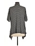 A Pea in the Pod Gray Poncho Size Med Maternity - photo 2