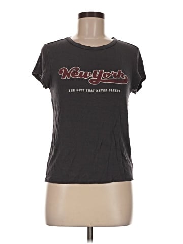 American Eagle Outfitters Short Sleeve T-Shirt (view 1)