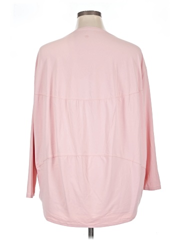 Lululemon Athletica 3/4 Sleeve T-Shirt (view 2)
