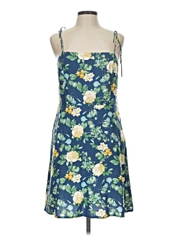 Old Navy Casual Dress (view 1)