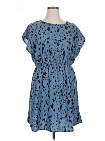 Unbranded Casual Dress (view 1)