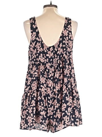 Urban Outfitters Sleeveless Top (view 2)