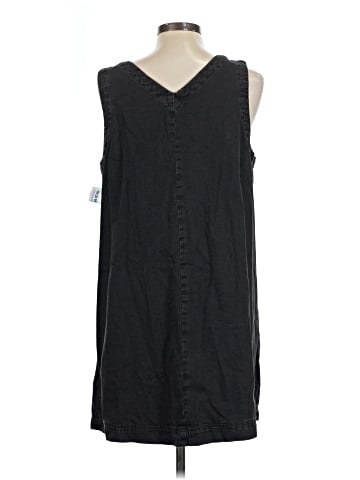 Old Navy Casual Dress (view 2)