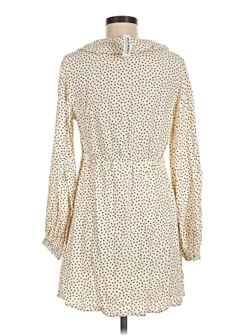 Old Navy Casual Dress (view 2)