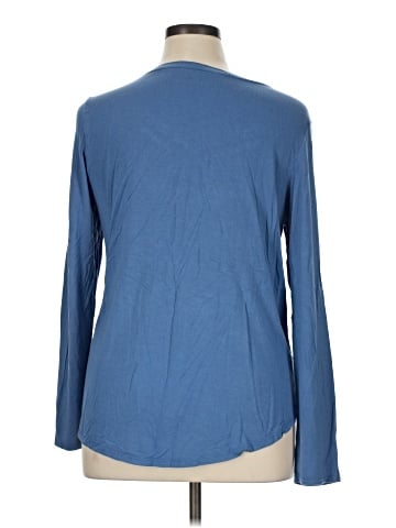 Tahari Long Sleeve T-Shirt (view 2)