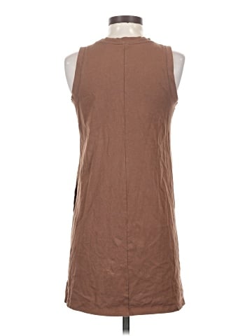 Old Navy Casual Dress (view 2)