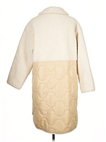 Abercrombie & Fitch Coat (view 2)