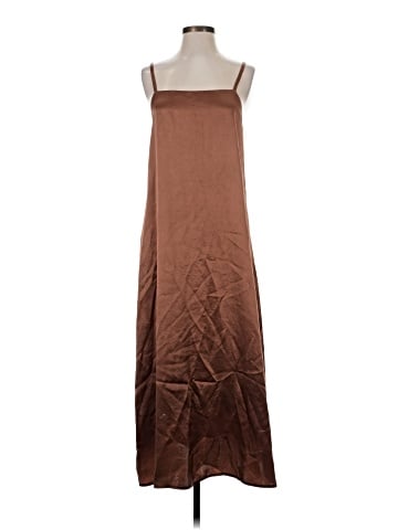 Everlane Casual Dress (view 1)