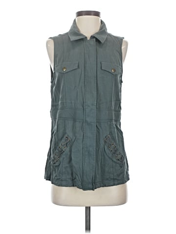 Maurices Sleeveless Button-Down Shirt (view 1)