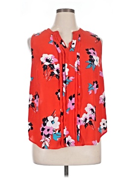 Market And Spruce Sleeveless Blouse
