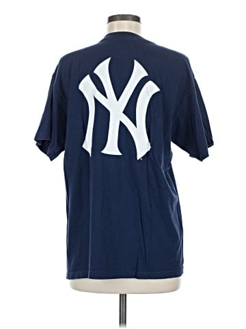 Nike Short Sleeve T-Shirt (view 2)