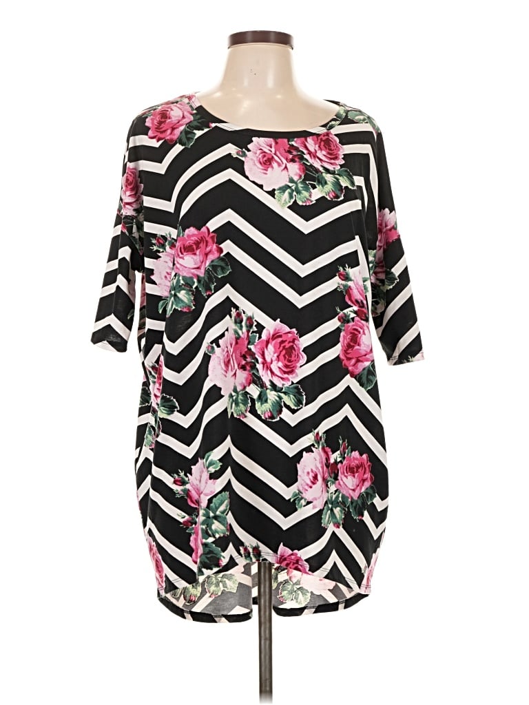 Pre-owned Lularoe 3/4 Sleeve T-shirt In Black