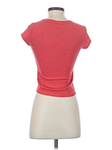 American Eagle Outfitters Short Sleeve T-Shirt (view 1)