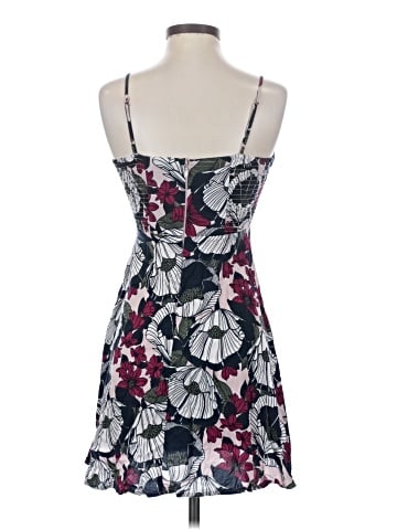 Ann Taylor LOFT Outlet Cocktail Dress (view 2)