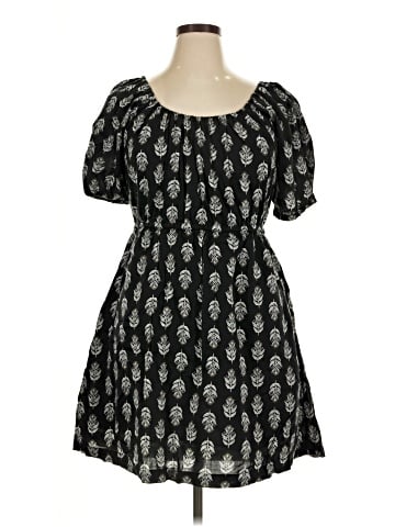 Old Navy Casual Dress (view 1)