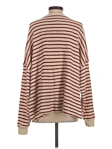 American Eagle Outfitters Pullover Sweater (view 2)