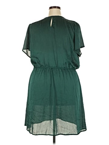 Old Navy Casual Dress (view 2)