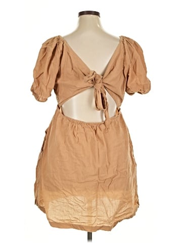 Old Navy Casual Dress (view 2)