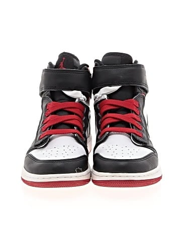 Air Jordan 1 Hi Flyease Sneakers (view 2)