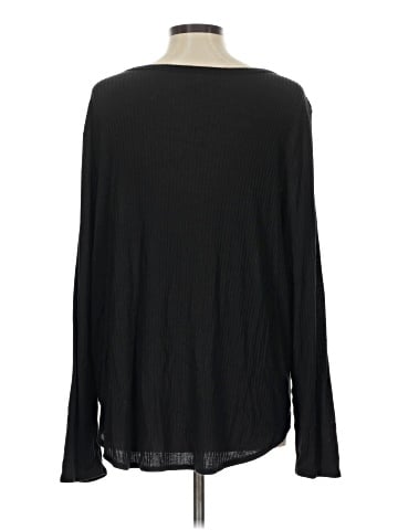 Old Navy Pullover Sweater (view 2)