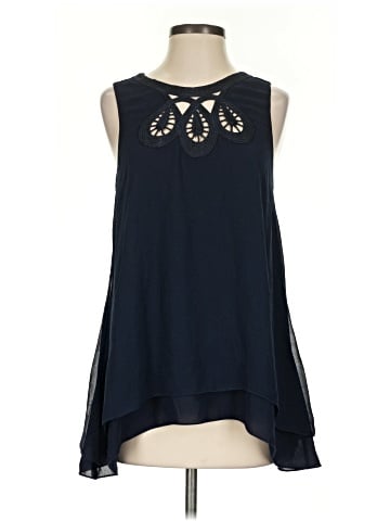 Lark & Ro Casual Dress (view 1)