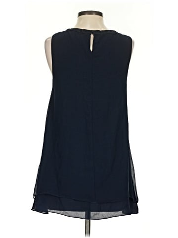 Lark & Ro Casual Dress (view 2)
