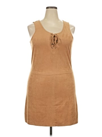 Fishbowl Clothing Casual Dress (view 1)
