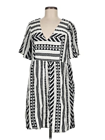 Old Navy Casual Dress (view 1)