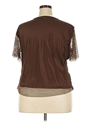 Studio Y Short Sleeve Top (view 2)