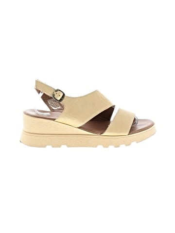 Bueno Wedges (view 1)
