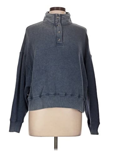 American Eagle Outfitters Pullover Sweater (view 1)