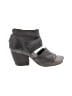 otBt 100% Leather Solid Black Gray Ankle Boots Size 6 1/2 - photo 1