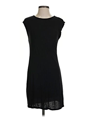 Urban Outfitters Casual Dress (view 1)