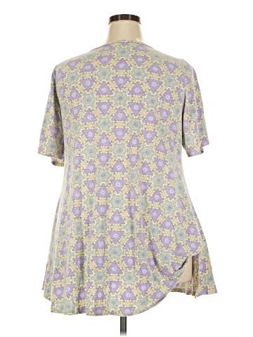 Lularoe Short Sleeve T-Shirt (view 2)