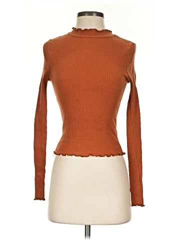 Everly Long Sleeve Top (view 1)