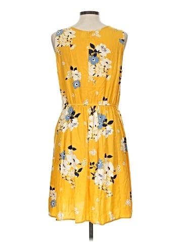 Old Navy Casual Dress (view 2)