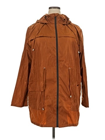 Lomon Raincoat (view 1)